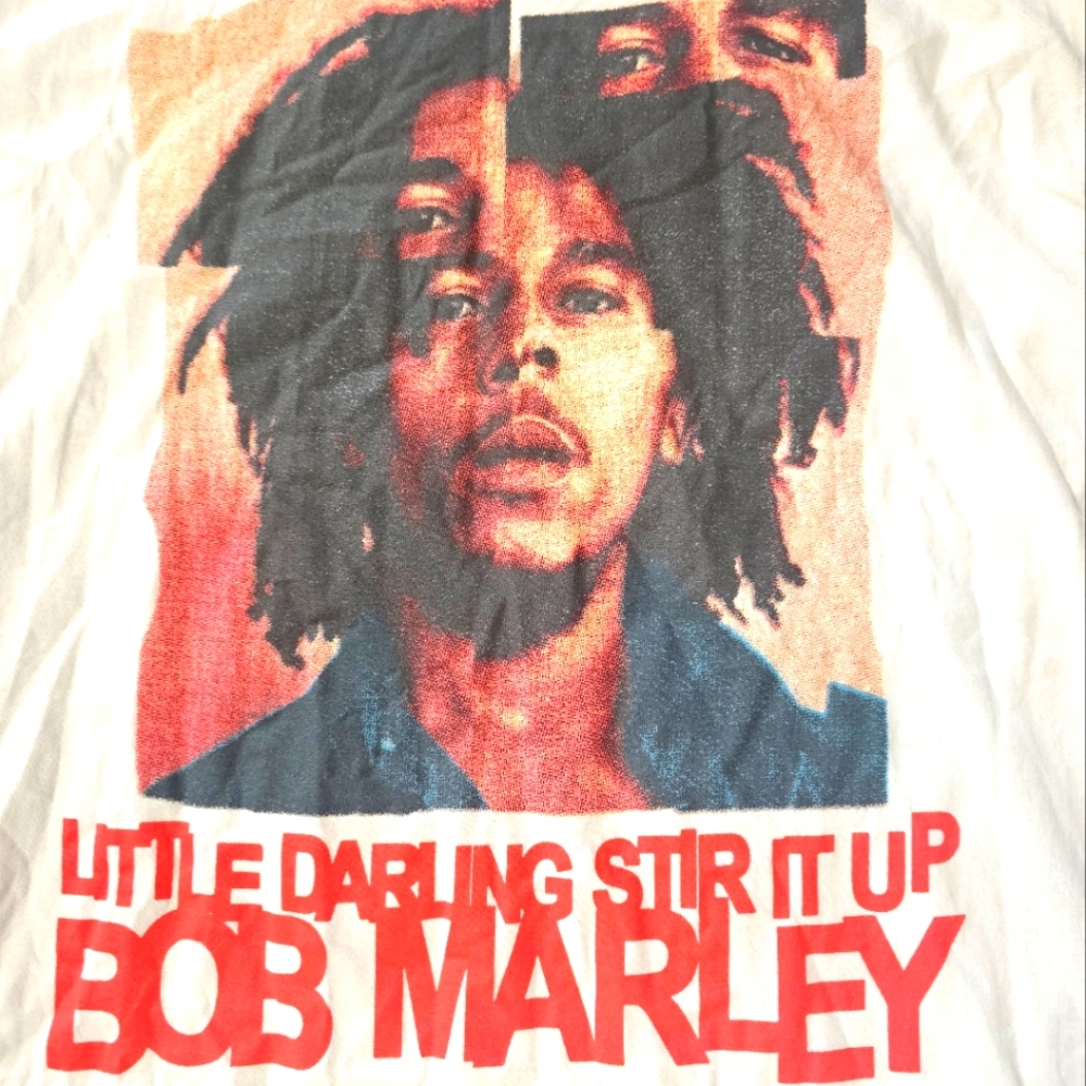 graphic t-shirt